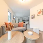 Halternative Rose Apartman