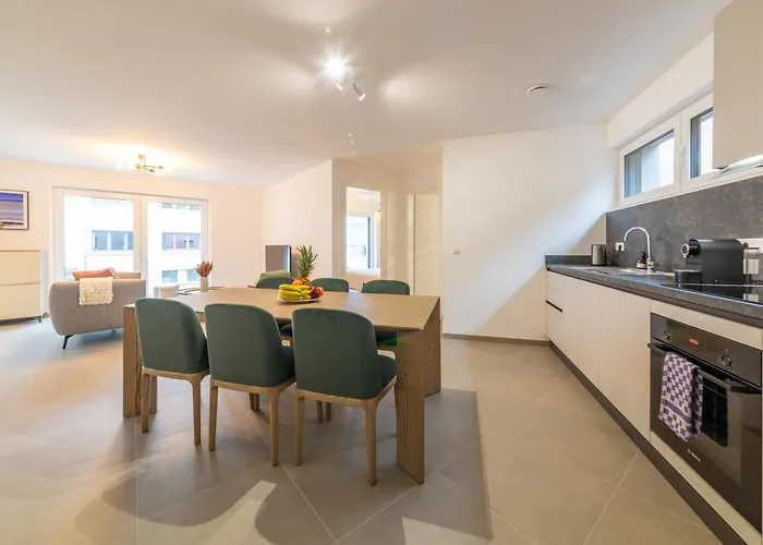 Halternative Rose Apartment *